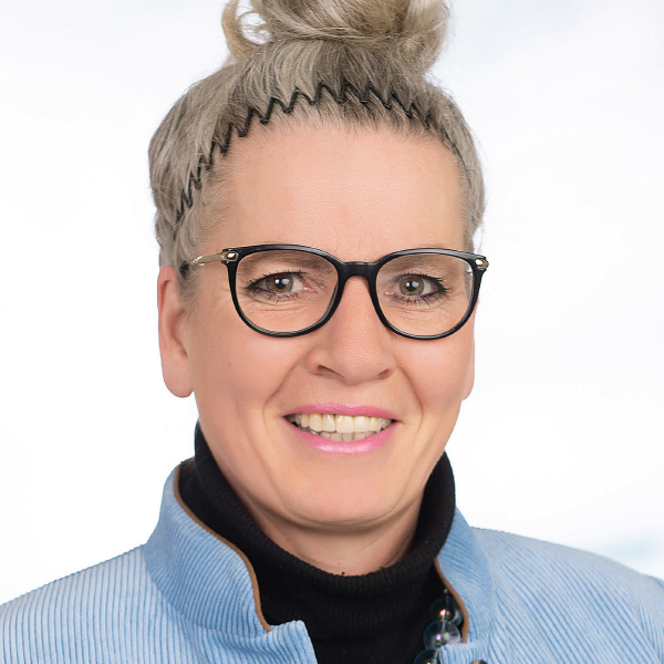 Dipl. KH-Bw.in Christa GROSZ, MBA, MBA